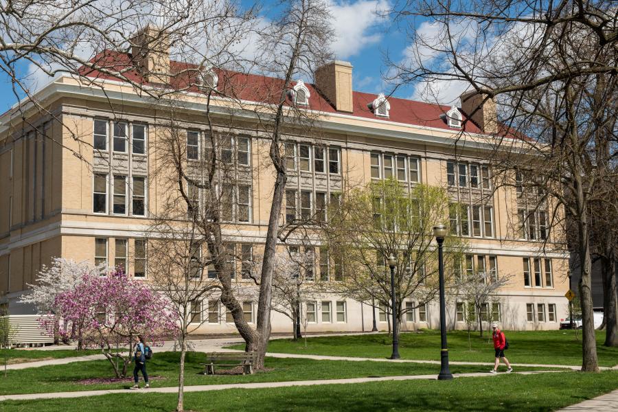 Front entrance of Mendenhall Lab